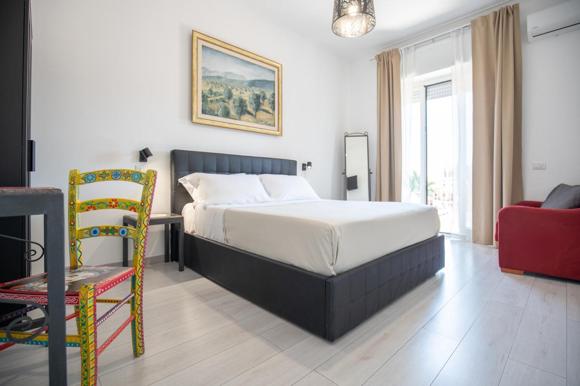 Catania Over Time - Tourist Rooms Extérieur photo